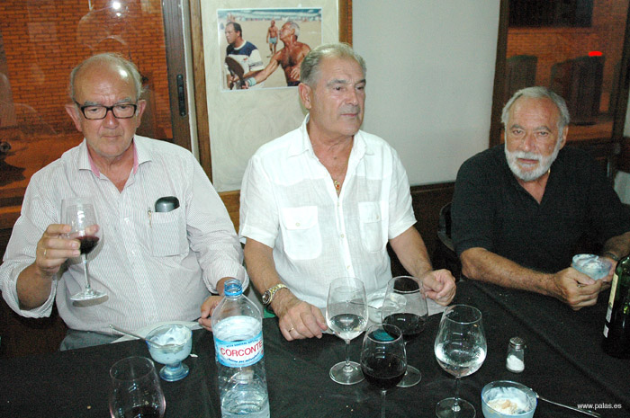 CENA_PALISTAS_2015_#3F0012