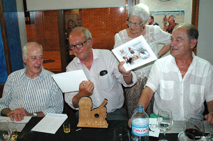 CENA_PALISTAS_2015_#3F0021